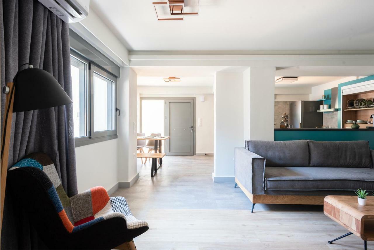 Groundfloor 2Br Apt With Smallyard Near The Heart Of Kalamata Exterior foto