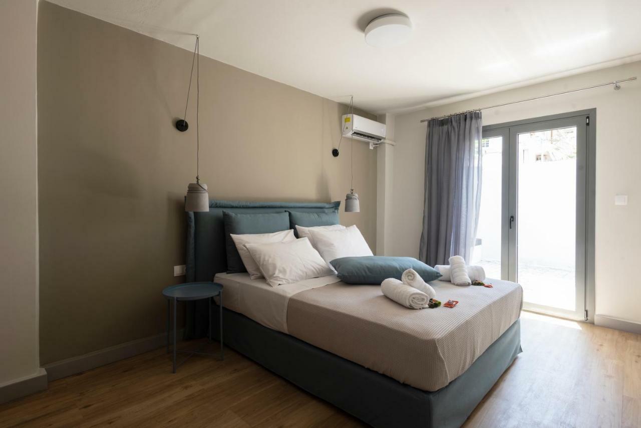 Groundfloor 2Br Apt With Smallyard Near The Heart Of Kalamata Exterior foto