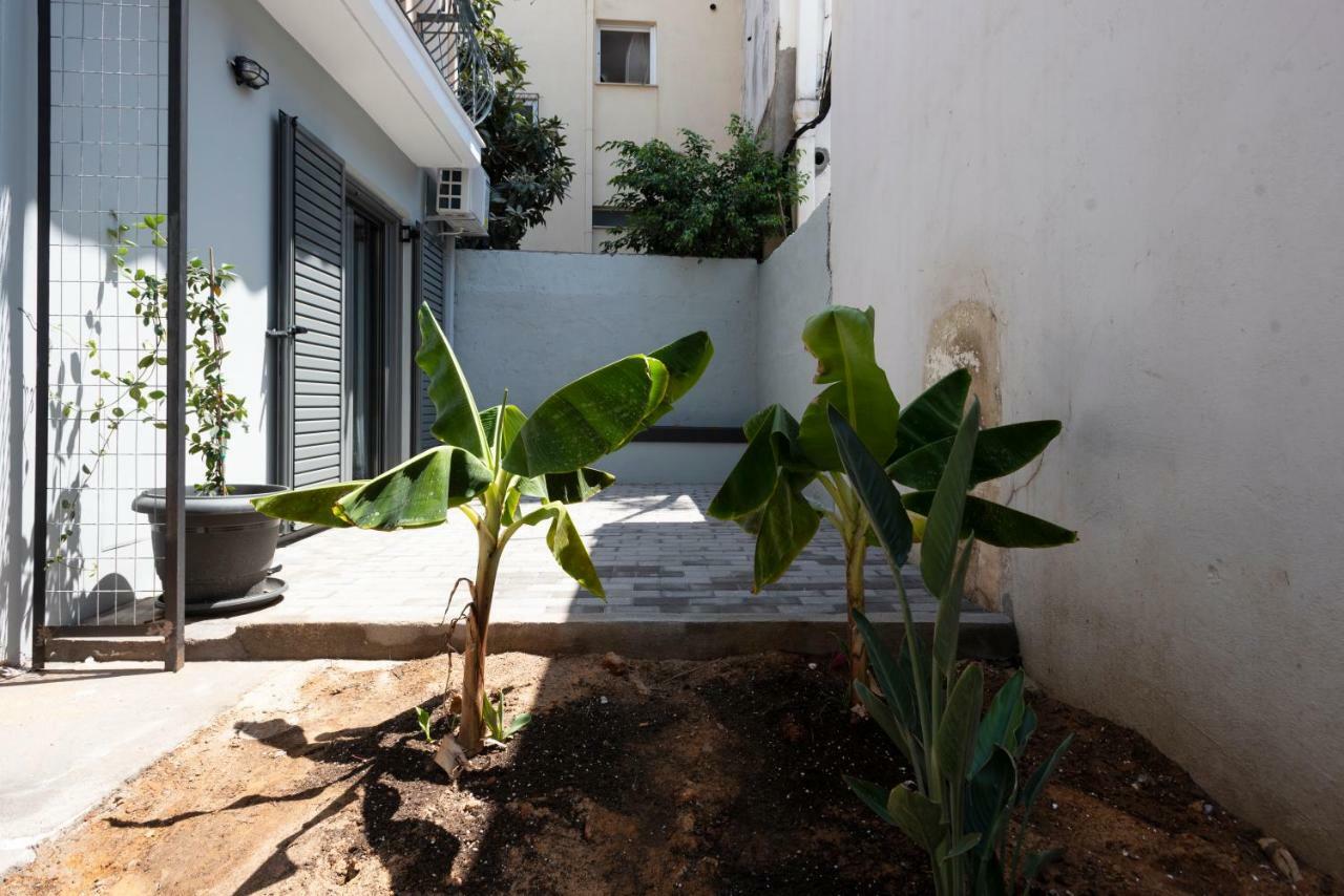 Groundfloor 2Br Apt With Smallyard Near The Heart Of Kalamata Exterior foto